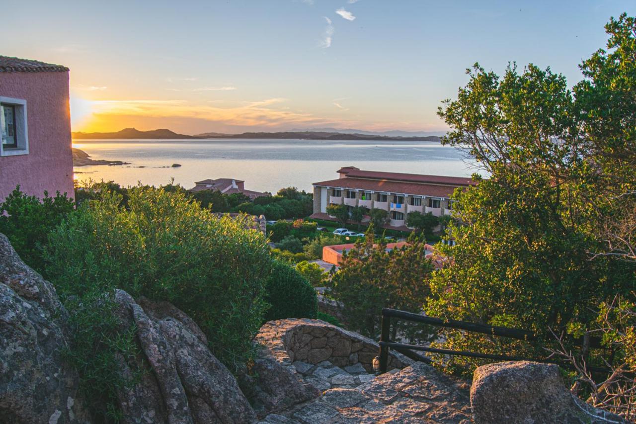 Residence I Cormorani Bis Baja Sardinia Exterior foto
